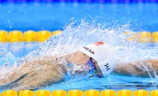 开云体育官方网站-绿茵场上的险胜与乒乓台前的制胜，体育竞技中的关键时刻