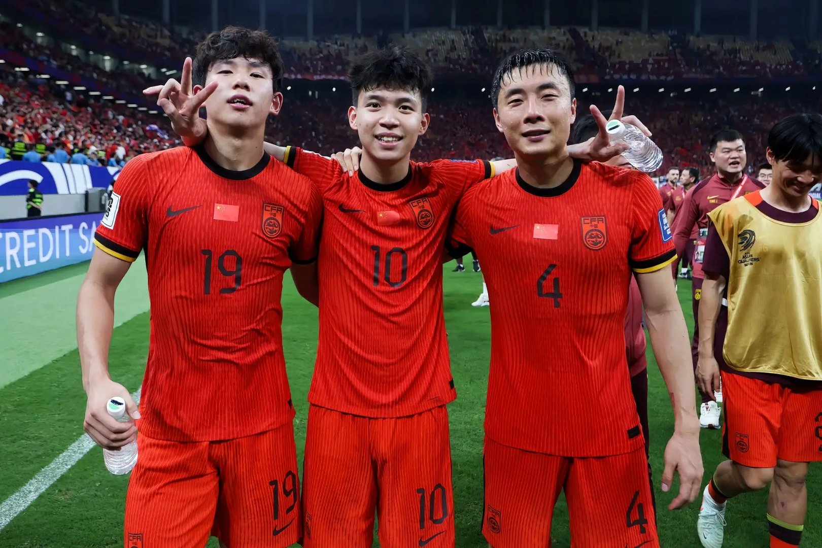 关于中国球队展现实力，球员势在必得争夺胜利的信息