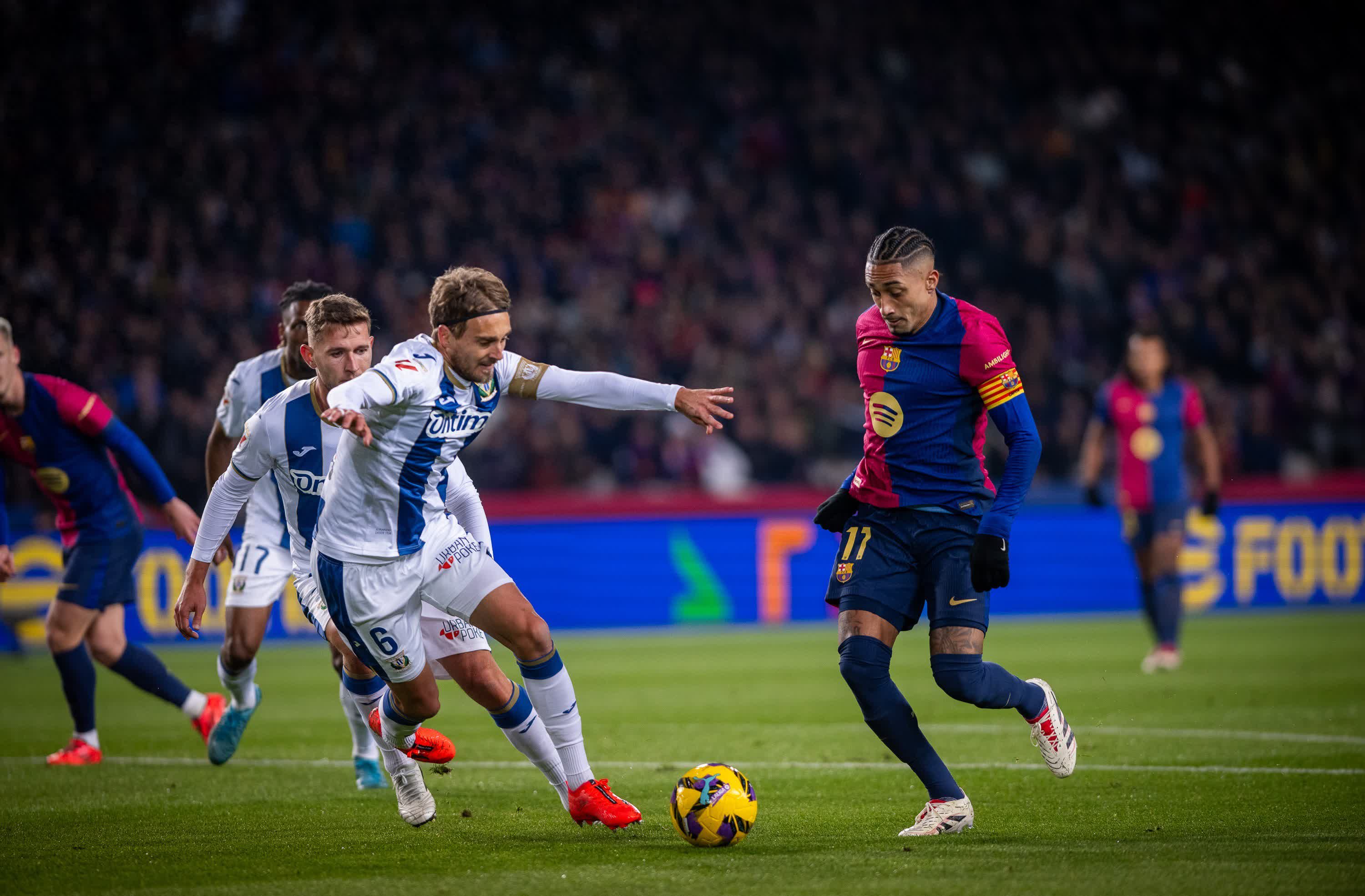 关于巴塞罗那主场荣誉，晋级前景乐观的信息