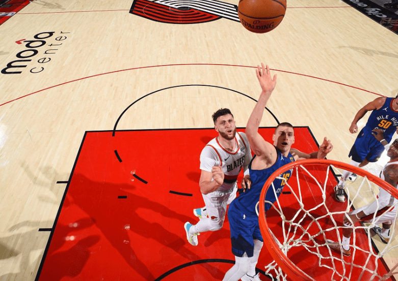 主教练战术妙用，率队击败对手的简单介绍