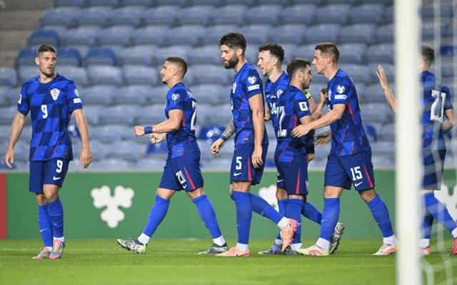 包含斯洛伐克队准备对阵克罗地亚队的词条 包含斯洛伐克队准备对阵克罗地亚队的词条