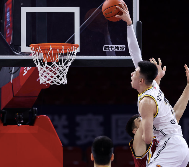 浙江队轻取步行者,张镇麟刷新纪录的简单介绍 浙江队轻取步行者,张镇麟刷新纪录的简单介绍