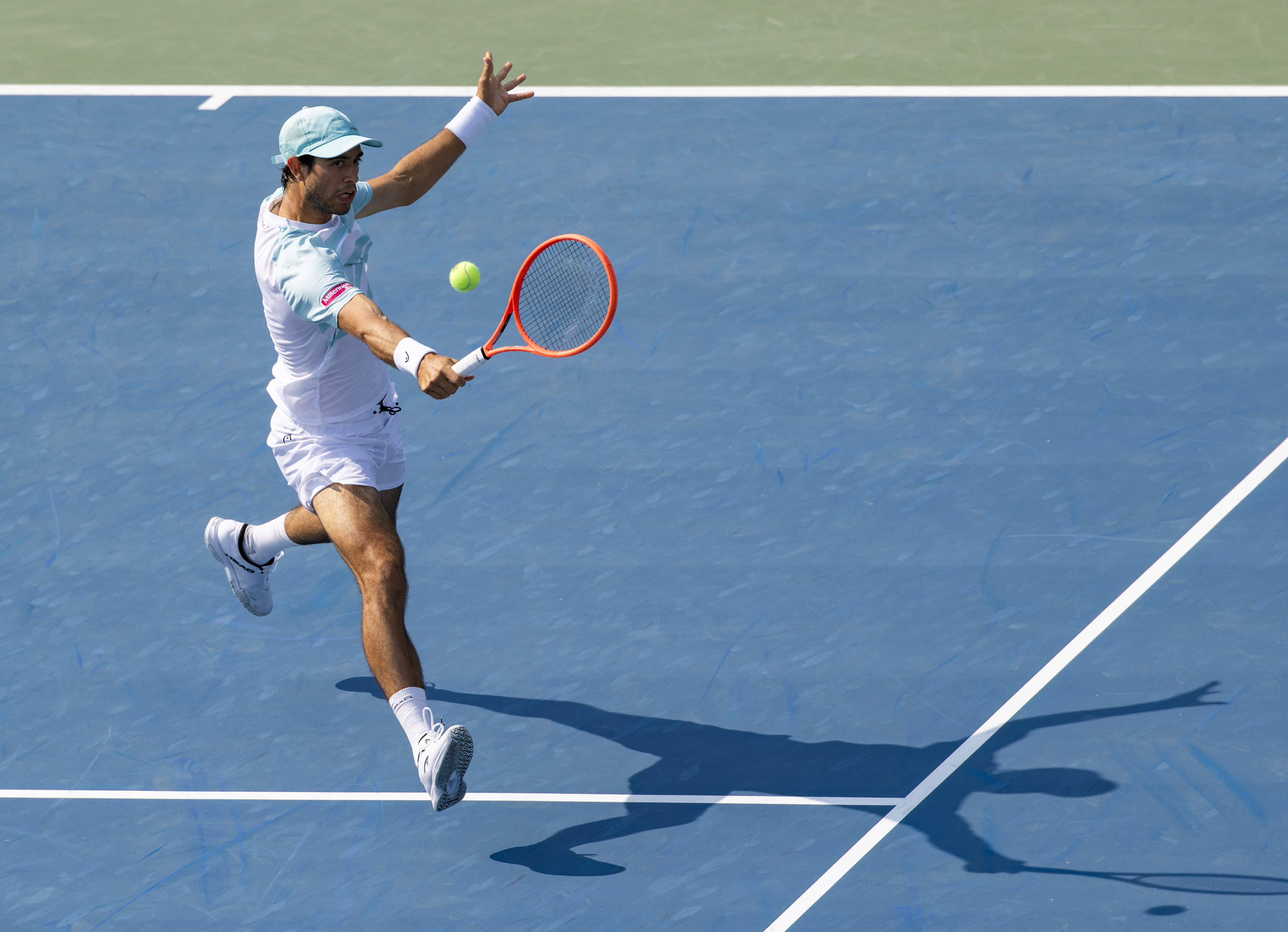 包含澳网鏖战美网，鲁德统治全场的词条