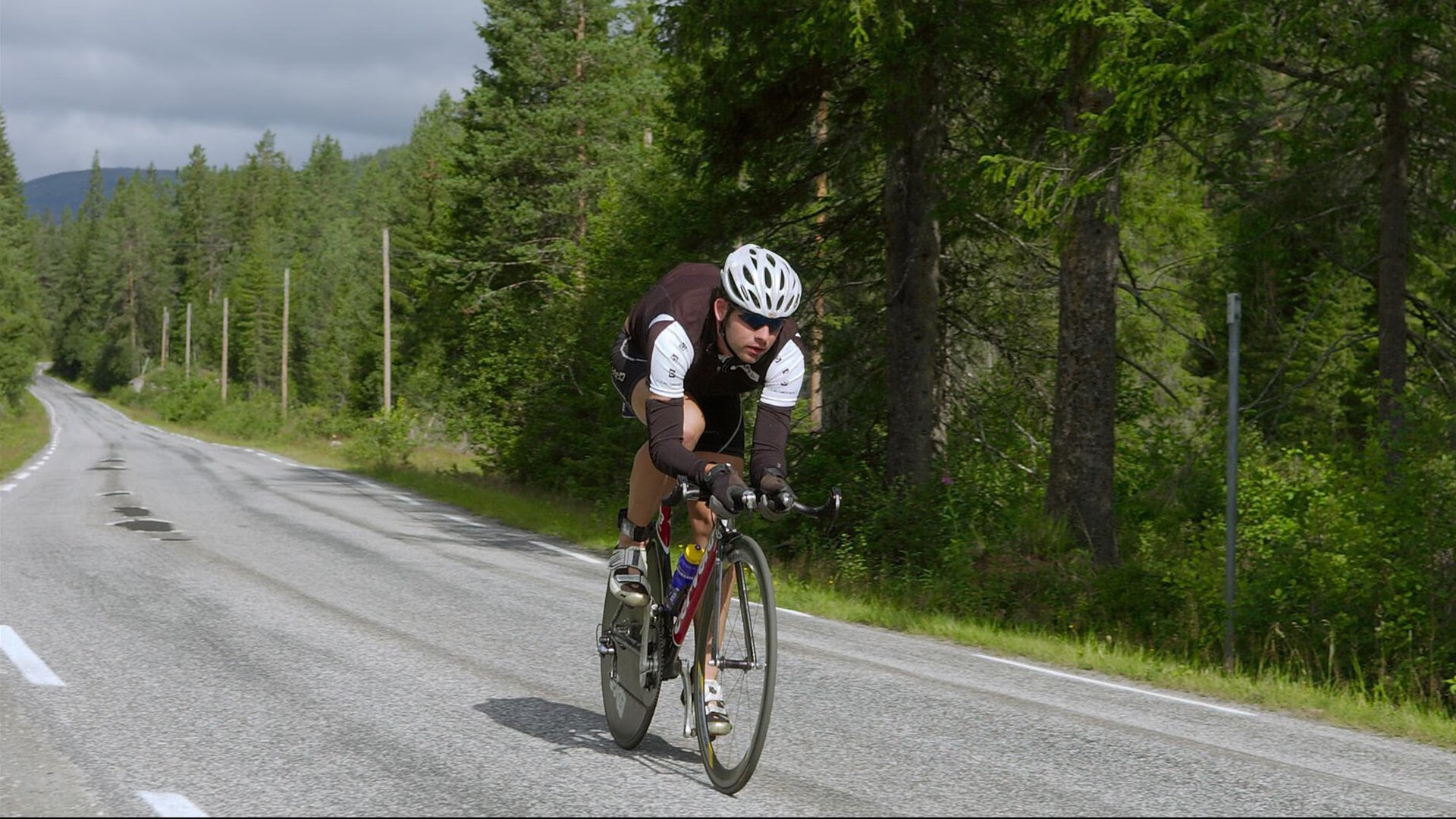 冰与火的交锋，日本队鏖战马来西亚，辛杜状态点燃赛场